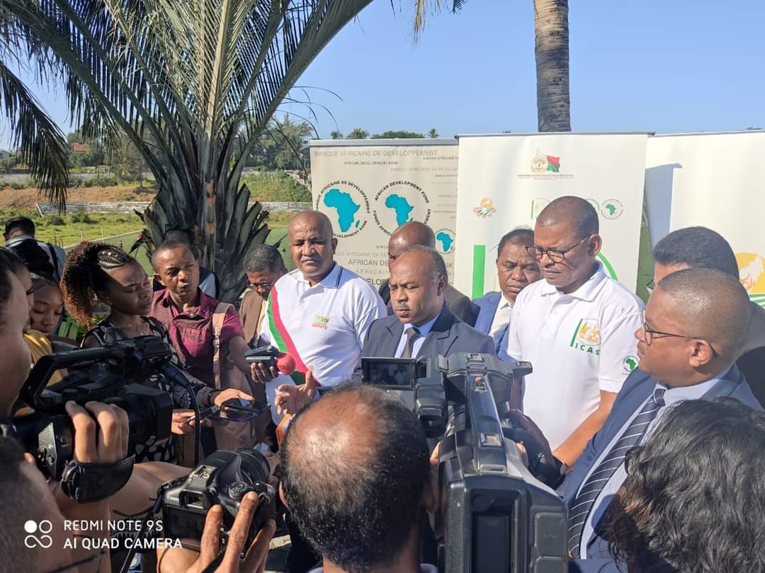 Madagascar : la Banque africaine de développement et le gouvernement lancent un projet pour renforcer l’autosuffisance alimentaire et nutritionnelle dans le Sud du pays
