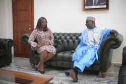 Photo2 - VP Marie-Laure et le ministre Ousmane Alamine Mey.jpg